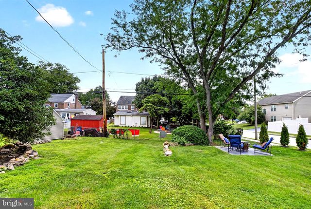 19 HARMIL RD, Broomall, PA 19008