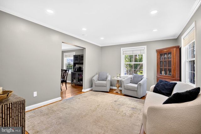 19 HARMIL RD, Broomall, PA 19008
