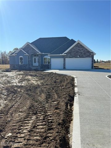 7662 Springfield Drive, Valley City, OH 44280