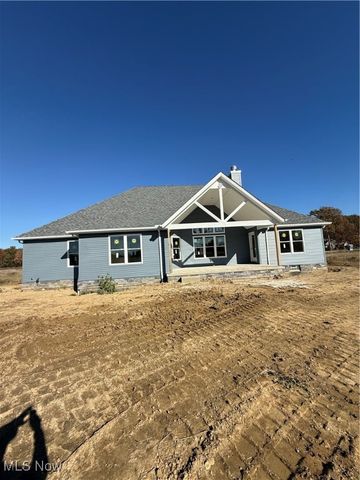 7662 Springfield Drive, Valley City, OH 44280