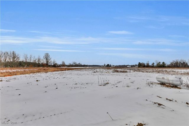 7662 Springfield Drive, Valley City, OH 44280