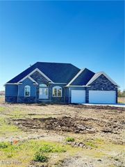 7662 Springfield Drive, Valley City, OH 44280