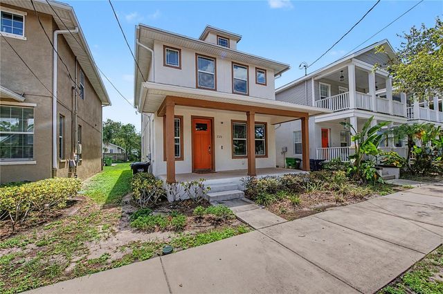 2126 W SPRUCE STREET, Tampa, FL 33607