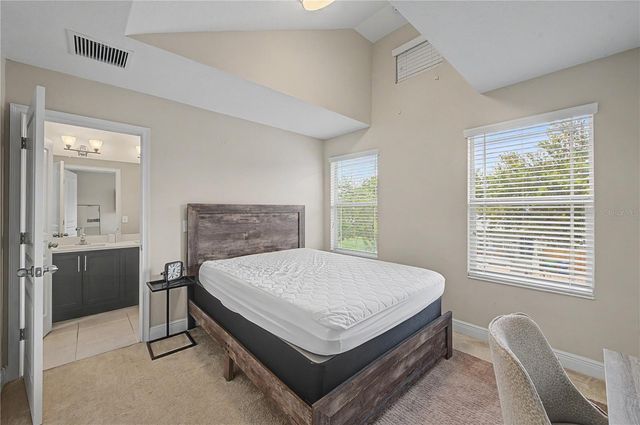 2126 W SPRUCE STREET, Tampa, FL 33607