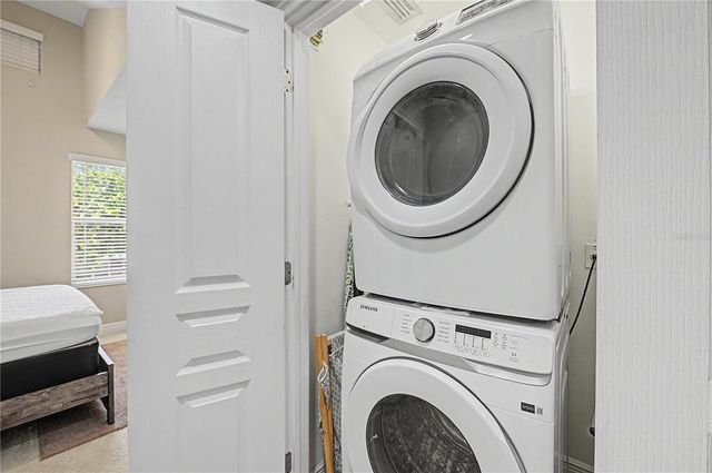 2126 W SPRUCE STREET, Tampa, FL 33607