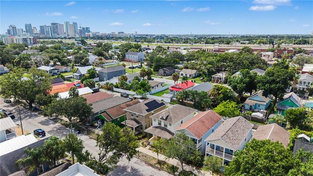 2126 W SPRUCE STREET, Tampa, FL 33607