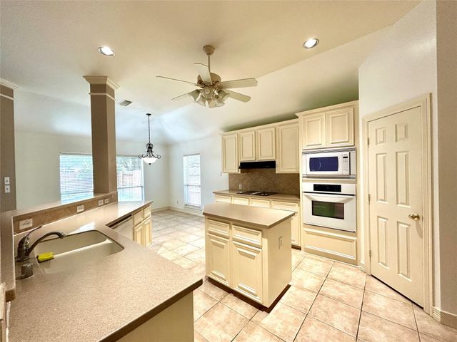 2627 Havencrest Drive, Pearland, TX 77584