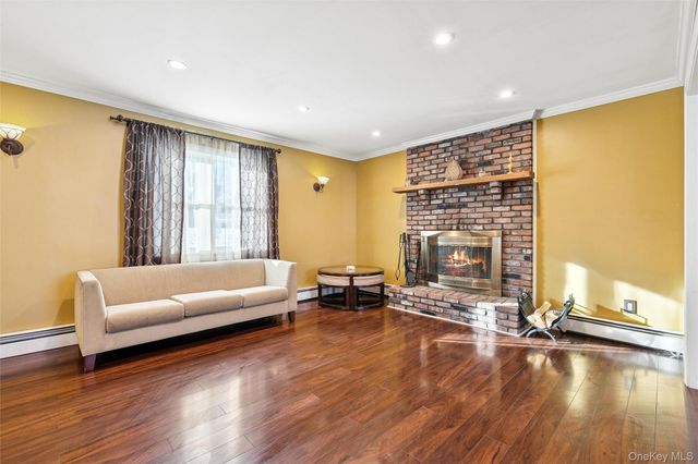 12 Ormand Avenue, Medford, NY 11763