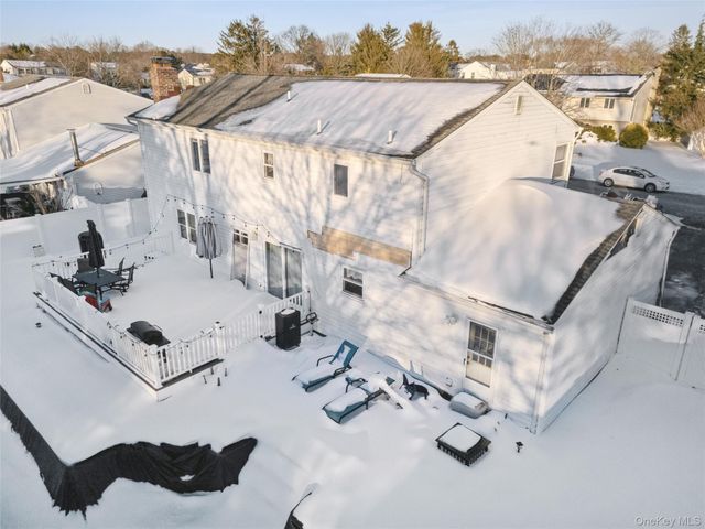 12 Ormand Avenue, Medford, NY 11763