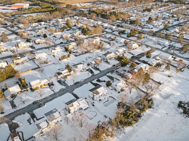 12 Ormand Avenue, Medford, NY 11763