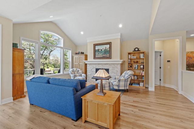 17091 Kerrick Court, Lakeville, MN 55044