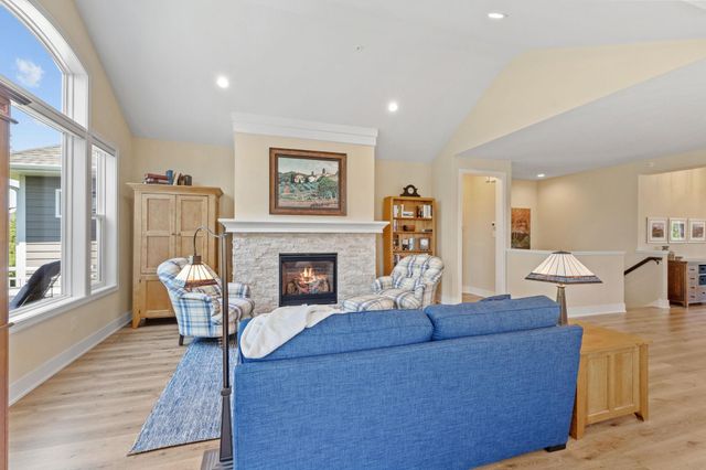17091 Kerrick Court, Lakeville, MN 55044