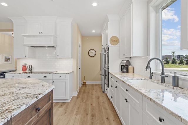 17091 Kerrick Court, Lakeville, MN 55044