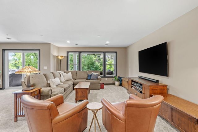 17091 Kerrick Court, Lakeville, MN 55044