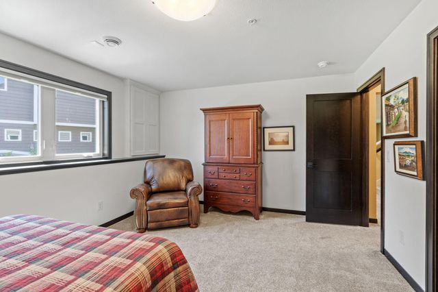 17091 Kerrick Court, Lakeville, MN 55044