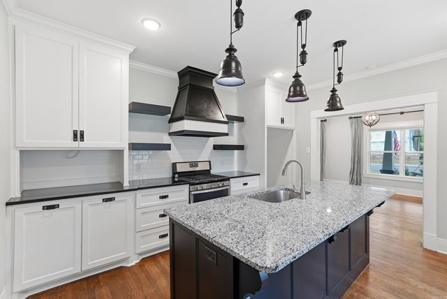 1038 Clifton St, Conway, AR 72034