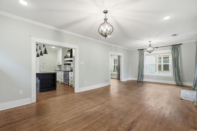 1038 Clifton St, Conway, AR 72034