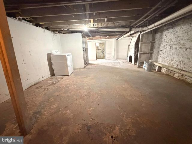 36 YORK, Baltimore, MD 21218