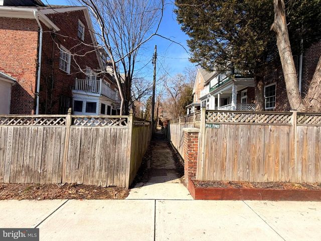 36 YORK, Baltimore, MD 21218