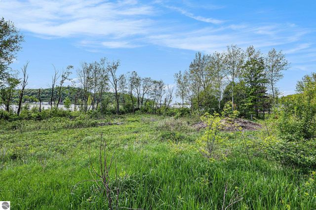 Unit 8B Lake Street, Frankfort, MI 49635