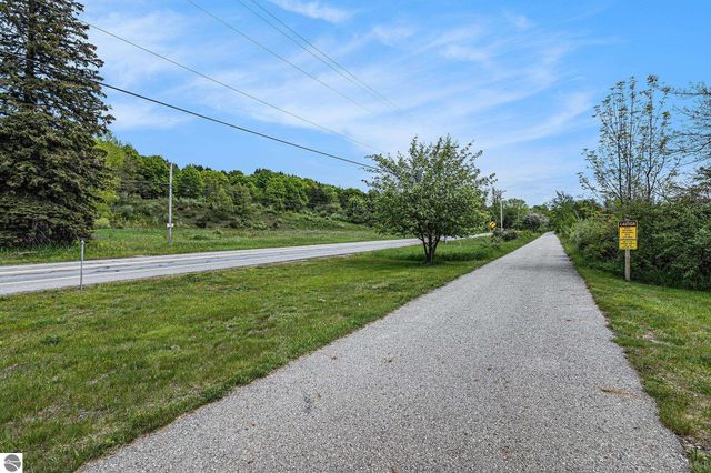 Unit 8B Lake Street, Frankfort, MI 49635