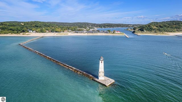 Unit 8B Lake Street, Frankfort, MI 49635