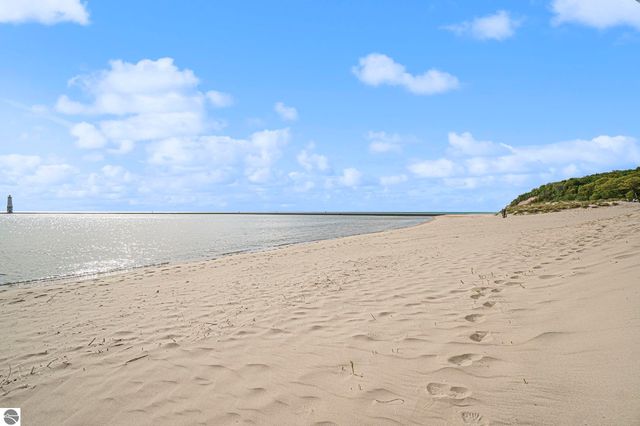 Unit 8B Lake Street, Frankfort, MI 49635