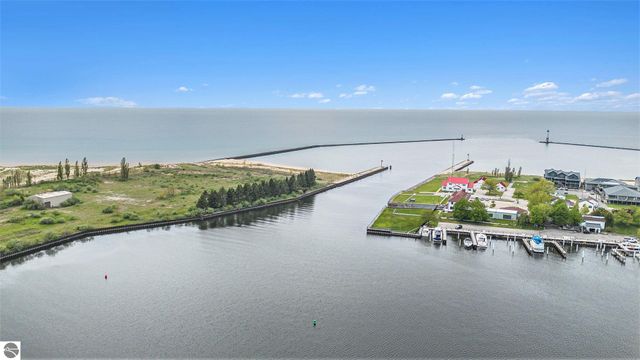 Unit 8B Lake Street, Frankfort, MI 49635