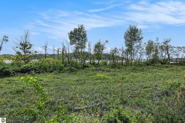 Unit 8B Lake Street, Frankfort, MI 49635