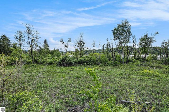 Unit 8B Lake Street, Frankfort, MI 49635