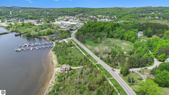 Unit 8B Lake Street, Frankfort, MI 49635