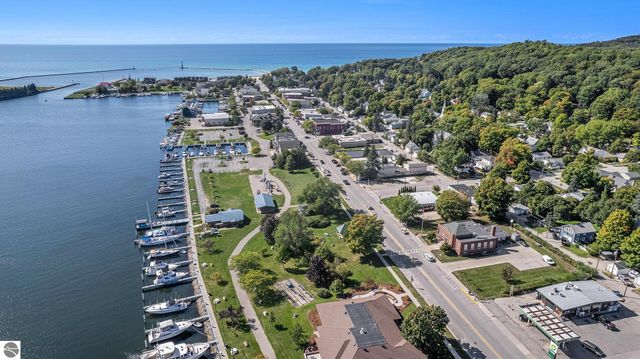 Unit 8B Lake Street, Frankfort, MI 49635