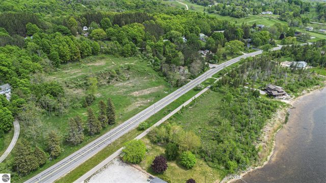 Unit 8B Lake Street, Frankfort, MI 49635