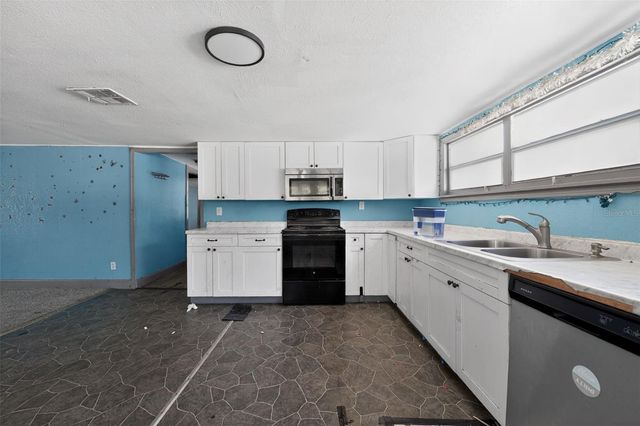 108 EARL AVENUE, Auburndale, FL 33823