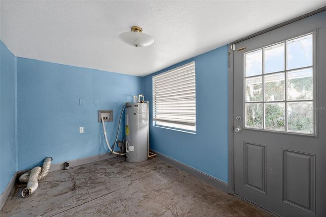 108 EARL AVENUE, Auburndale, FL 33823