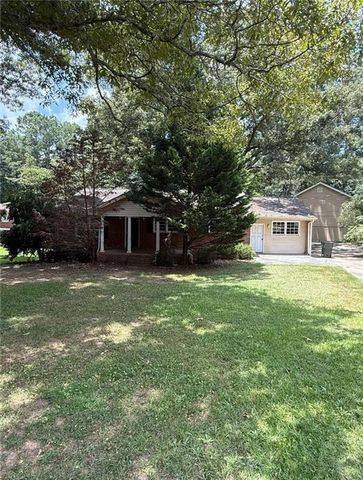 7205 Lakeview Drive, Covington, GA 30014