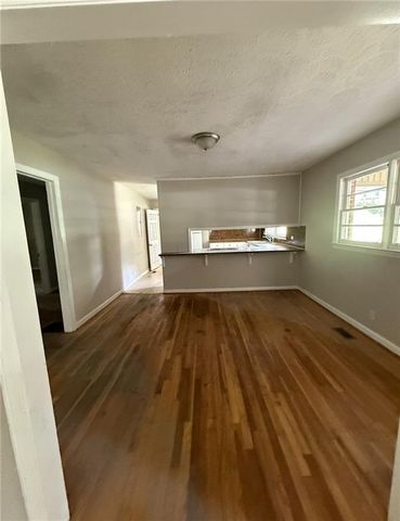 7205 Lakeview Drive, Covington, GA 30014