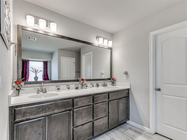 7712 Windstone Drive, Oklahoma City, OK 73132