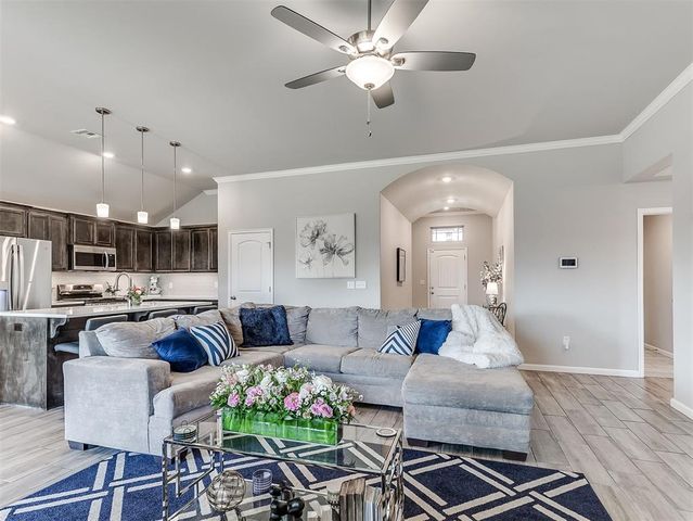 7712 Windstone Drive, Oklahoma City, OK 73132