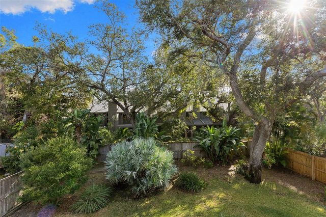 2015 LONG BRANCH LANE, Clearwater, FL 33760