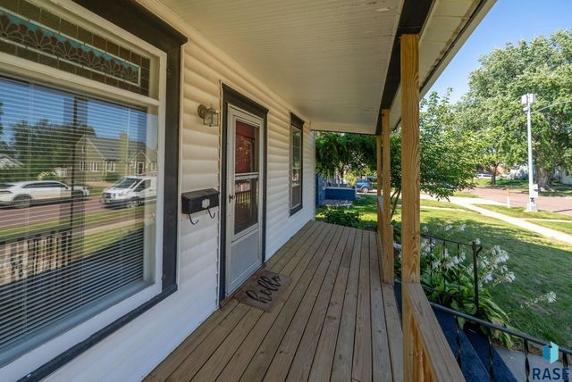 1515 S Duluth Ave Avenue, Sioux Falls, SD 57105