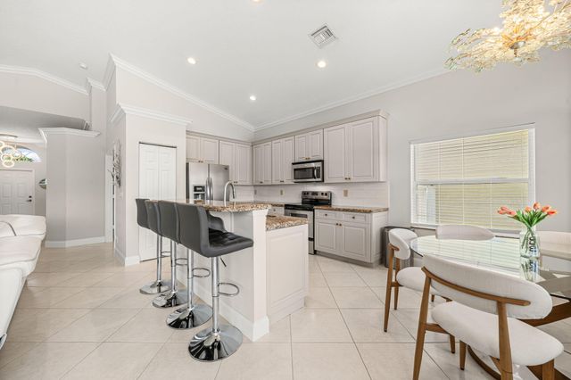 3526 Old Lighthouse Circle, Wellington, FL 33414