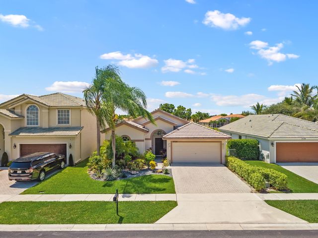 3526 Old Lighthouse Circle, Wellington, FL 33414