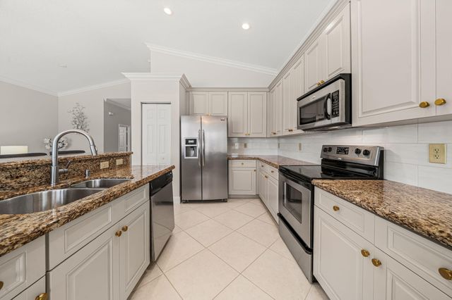 3526 Old Lighthouse Circle, Wellington, FL 33414