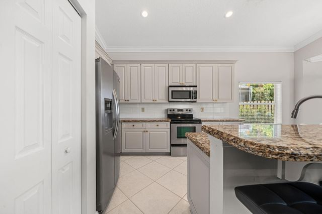 3526 Old Lighthouse Circle, Wellington, FL 33414