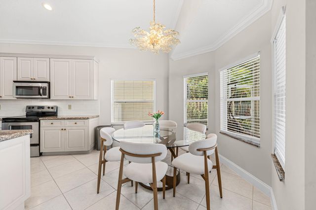3526 Old Lighthouse Circle, Wellington, FL 33414