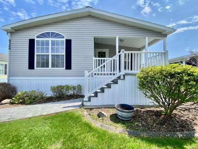 6349 Roberts Drive, Victor, NY 14564