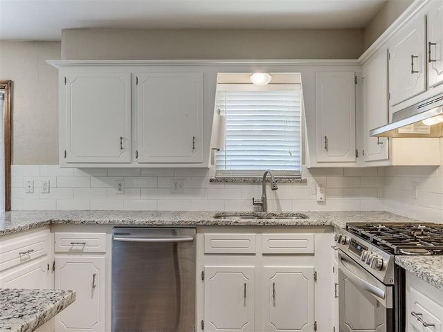 1000 NW 9th Street, Moore, OK 73160