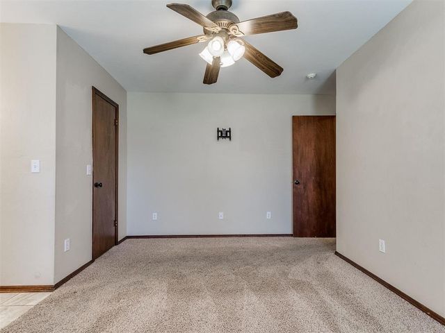 1000 NW 9th Street, Moore, OK 73160