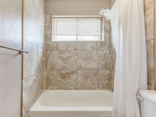 1000 NW 9th Street, Moore, OK 73160